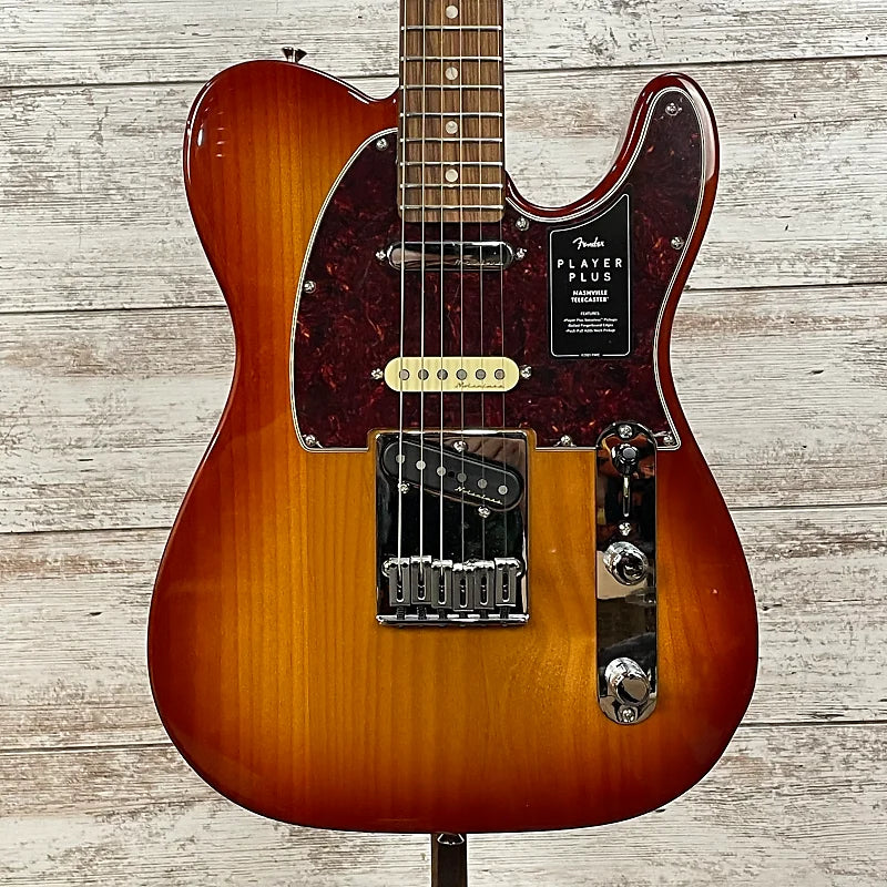 2023 Fender Player Plus Nashville Telecaster with Pau Ferro Fretboard  Sienna Sunburst