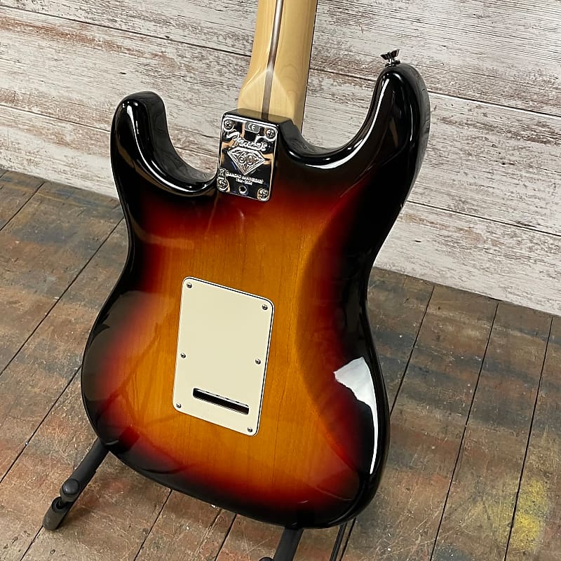 2006 Fender 60th Anniversary American Series Stratocaster with Rosewood Fretboard 3-Color Sunburst w/OHSC
